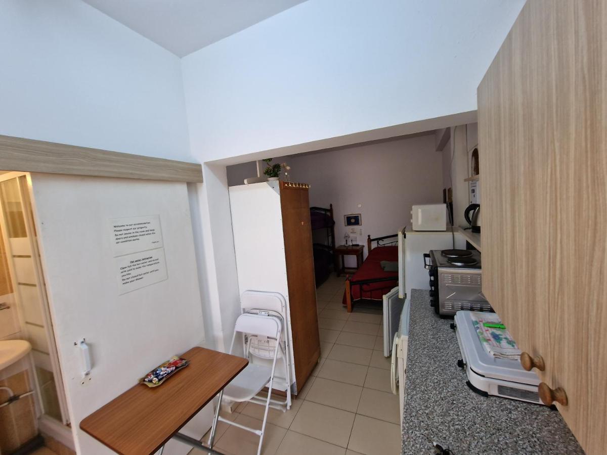 Nicosia Rooms Studios Buitenkant foto